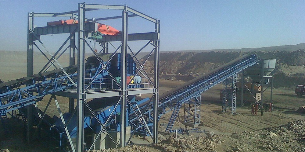轮胎式移动破碎站：矿山与建筑垃圾处理的得力助手